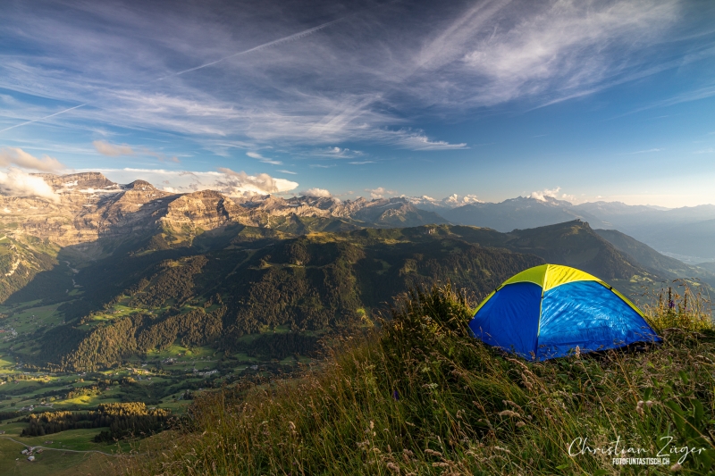 Zelt auf dem Gipfel - ©Christian Züger
